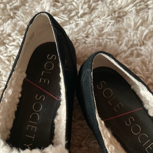 Sole Society Sherpa Trim Flats - Picture 2 of 5